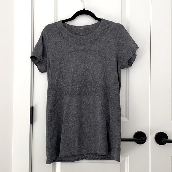 Lululemon Grey workout shirt M - Picture 1 of 5